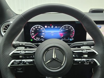 MERCEDES-BENZ GLA - 8