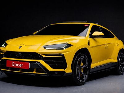 LAMBORGHINI URUS - 3