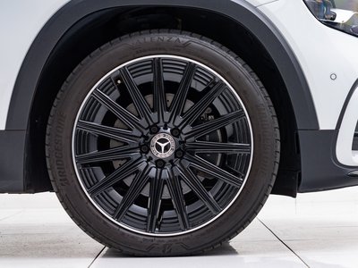 MERCEDES-BENZ GLB - 2