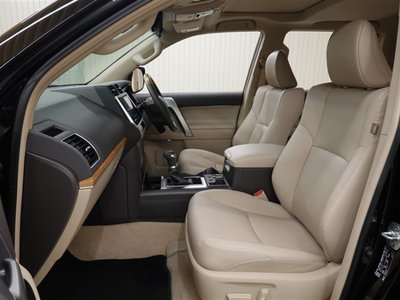 TOYOTA LAND CRUISER PRADO - 8