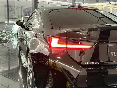 2019 Lexus RC — миниатюра 36