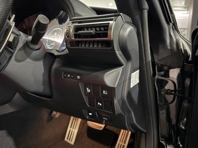 2019 Lexus RC — миниатюра 41