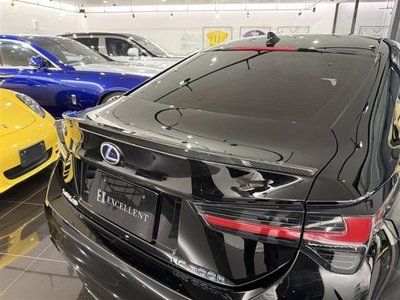 2019 Lexus RC — миниатюра 17