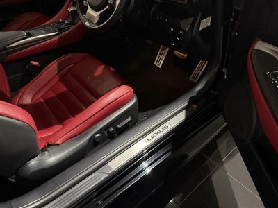 2019 Lexus RC — миниатюра 34