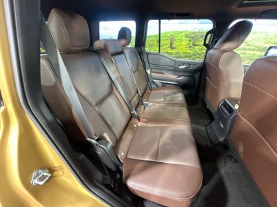 TOYOTA LAND CRUISER 250 - 8