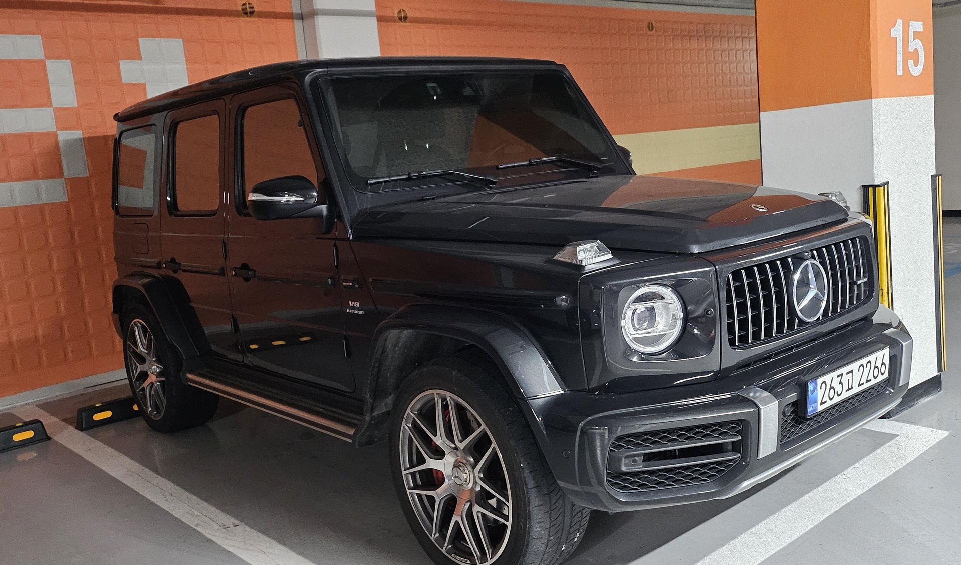 MERCEDES-BENZ G-CLASS - View 1