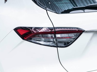 2021 Maserati LEVANTE thumbnail 47