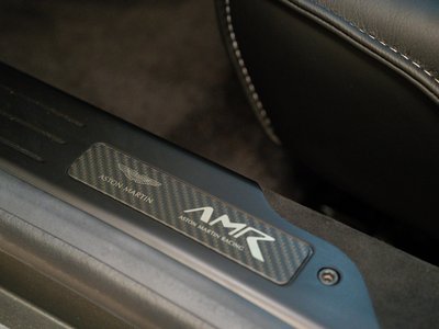 2019 Aston Martin RAPIDE thumbnail 35