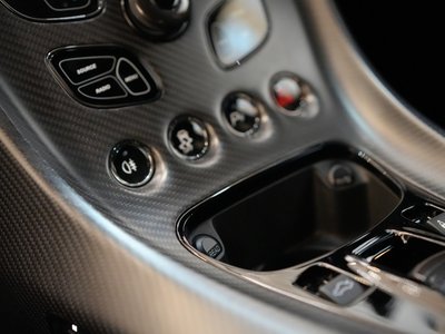 2019 Aston Martin RAPIDE thumbnail 39