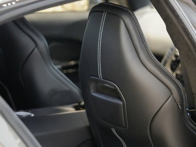 2019 Aston Martin RAPIDE thumbnail 30