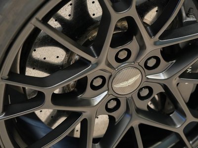 2019 Aston Martin RAPIDE thumbnail 13