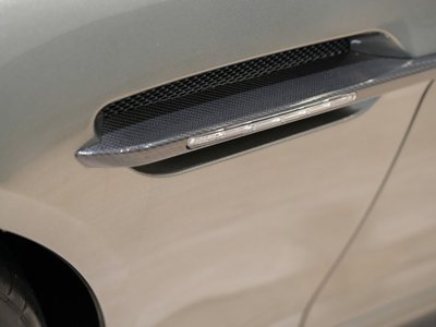 2019 Aston Martin RAPIDE thumbnail 11