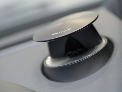 ASTON MARTIN RAPIDE - 4