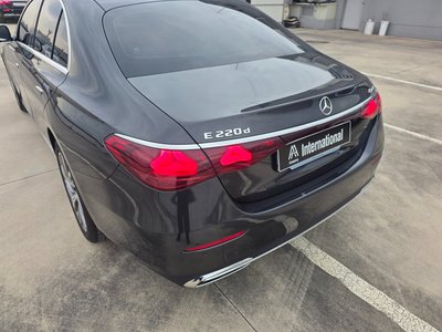 MERCEDES-BENZ E-CLASS - 8