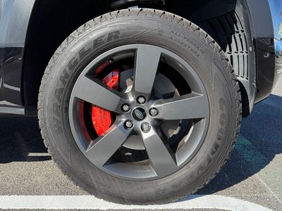 LAND ROVER DEFENDER 110 X 3.0L D300 - 8