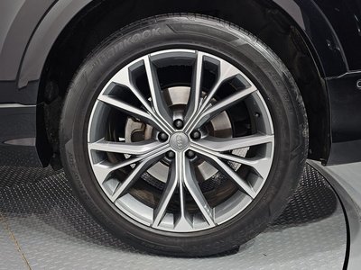 AUDI Q8 - 8