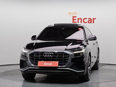 AUDI Q8 - 2
