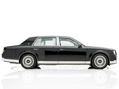TOYOTA CENTURY - 8