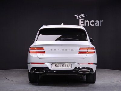 GENESIS GV80 - 3
