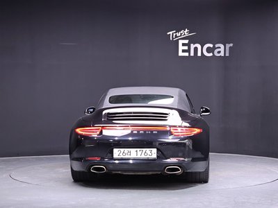 PORSCHE 911 - 4