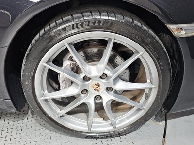 PORSCHE 911 - 6