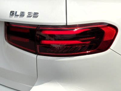 صورة مصغرة 17 لـ 2025 Mercedes-BENZ GLB AMG