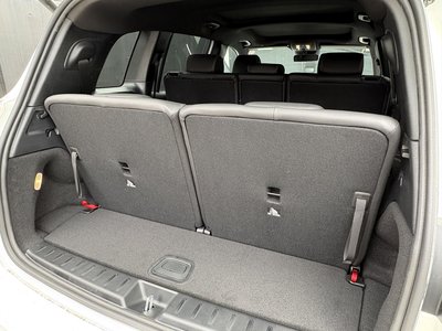2025 Mercedes-BENZ GLB AMG — фото 9
