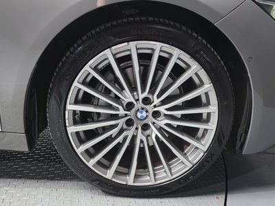 BMW 7 SERIES - 8