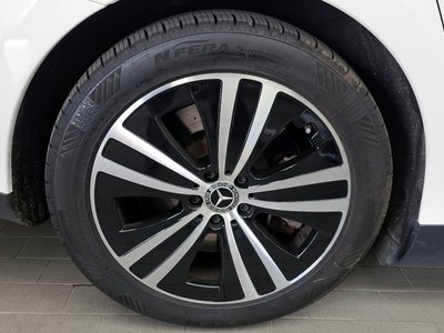 MERCEDES-BENZ EQE - 6