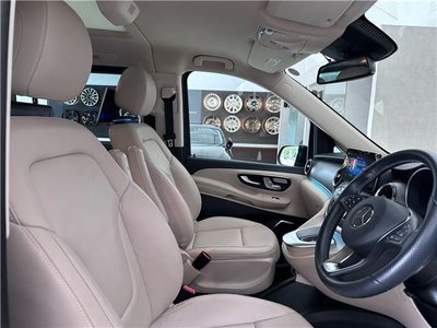 صورة 7 لـ 2021 Mercedes-BENZ V-CLASS
