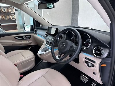 صورة 3 لـ 2021 Mercedes-BENZ V-CLASS