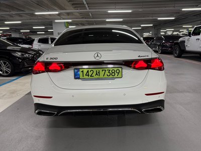 MERCEDES-BENZ E-CLASS - 6