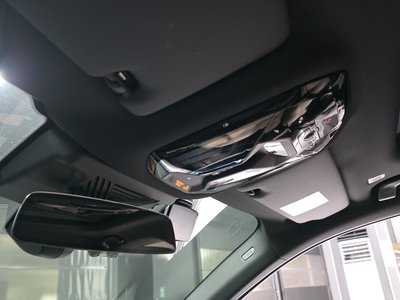 2025 BMW 5 SERIES — миниатюра 28