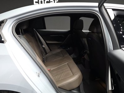2025 BMW 5 SERIES — миниатюра 18