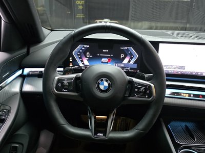 2025 BMW 5 SERIES — миниатюра 19