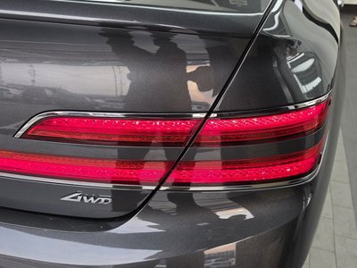 2021 Genesis G90 — фото 10