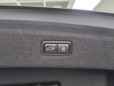 صورة مصغرة 33 لـ 2021 Genesis G90