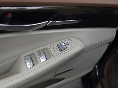صورة مصغرة 29 لـ 2021 Genesis G90