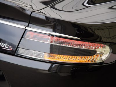 2013 Aston Martin RAPIDE 缩略图 56