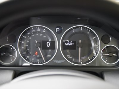 2013 Aston Martin RAPIDE 缩略图 18