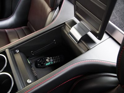 2013 Aston Martin RAPIDE 缩略图 46