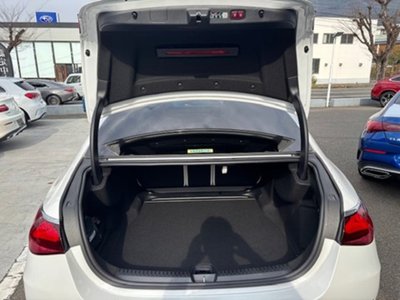 MERCEDES-BENZ E-CLASS - 10