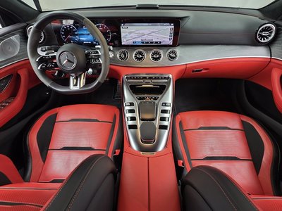 صورة 5 لـ 2023 Mercedes-BENZ GT AMG