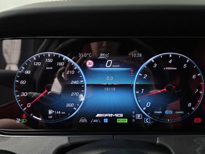 صورة 8 لـ 2023 Mercedes-BENZ GT AMG