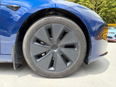 2024 Tesla MODEL 3 thumbnail 15