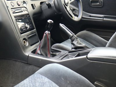 NISSAN SKYLINE COUPE - 9