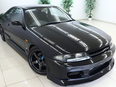 NISSAN SKYLINE COUPE - 2