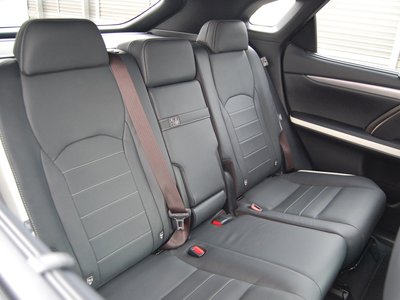 صورة مصغرة 30 لـ 2021 Lexus RX