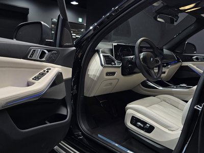 2025 BMW X7 照片 10