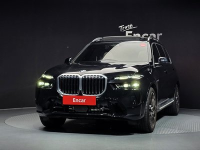 2025 BMW X7 照片 2